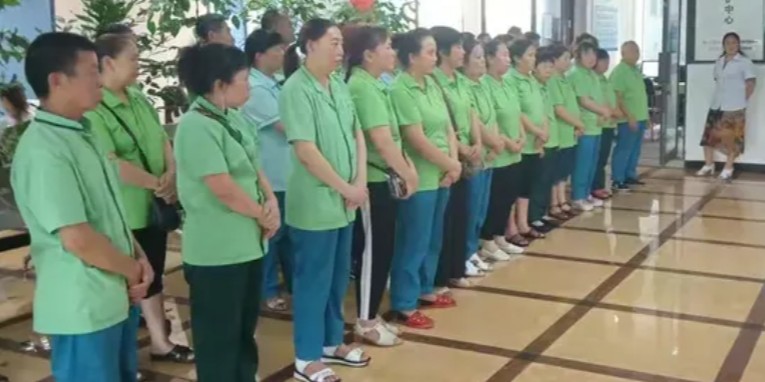 陪护公司系统报价怎么算才不亏:年费、ROI 与 3 笔隐性账